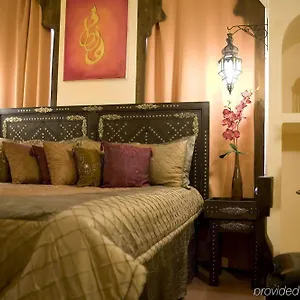4* Hotel Oriental & Restaurant